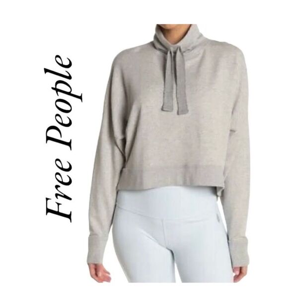 Free People Laura Funnel Neck with drawstrings. Cropped Sweatshirt. Fleece. Size - Picture 1 of 7